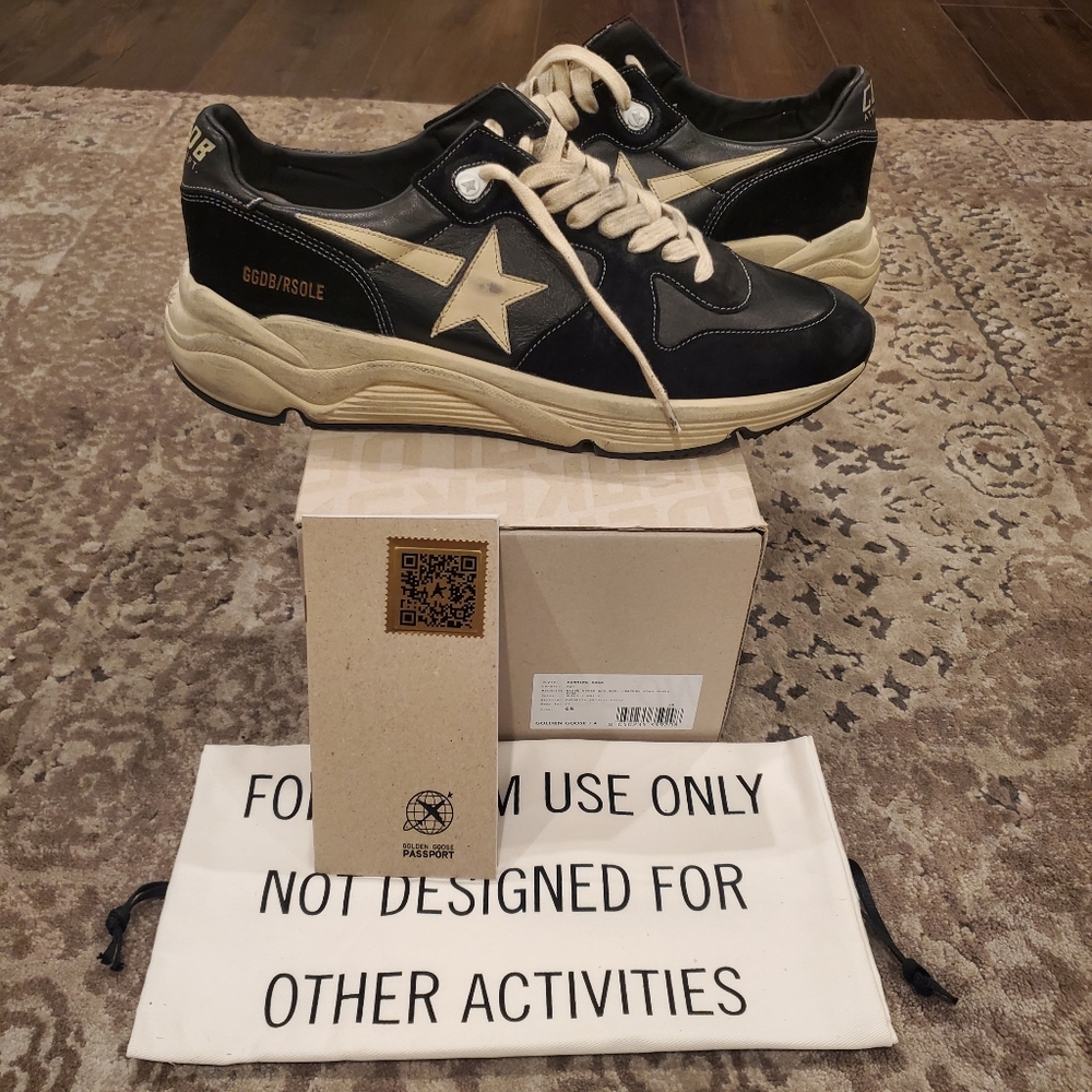 Golden Goose Running Sole in Black Nappa and Suede with White Star - Picture 5 of 11